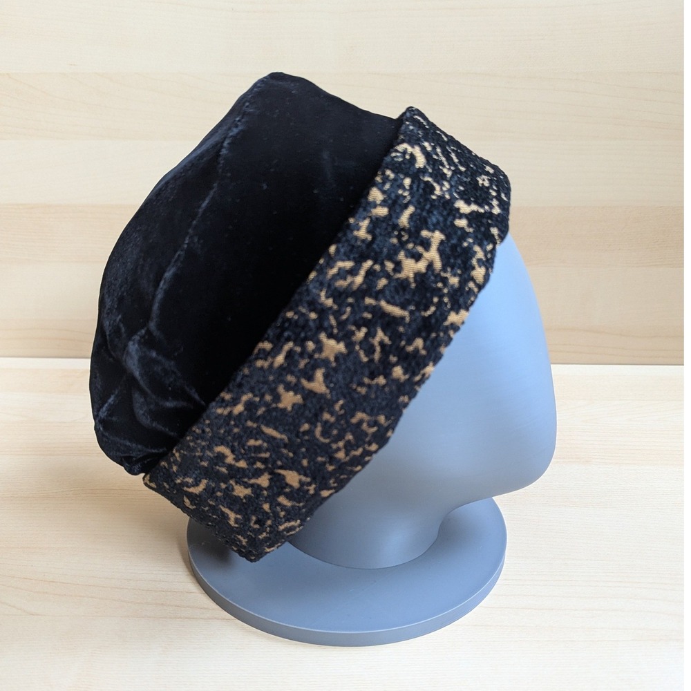 Pandemonium Seattle Black Velvet Gold Metallic Pillbox Hat Retro Art to Wear